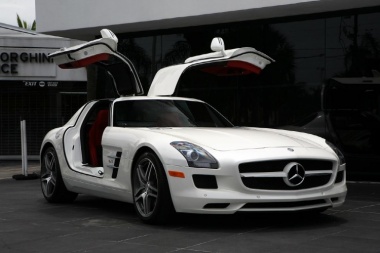 Půjčovna sportovních vozů - Mercedes SLS
