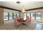 643 Palm Dr